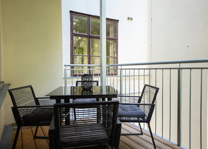 42 M2 Central Bright Apartment With A Terrace